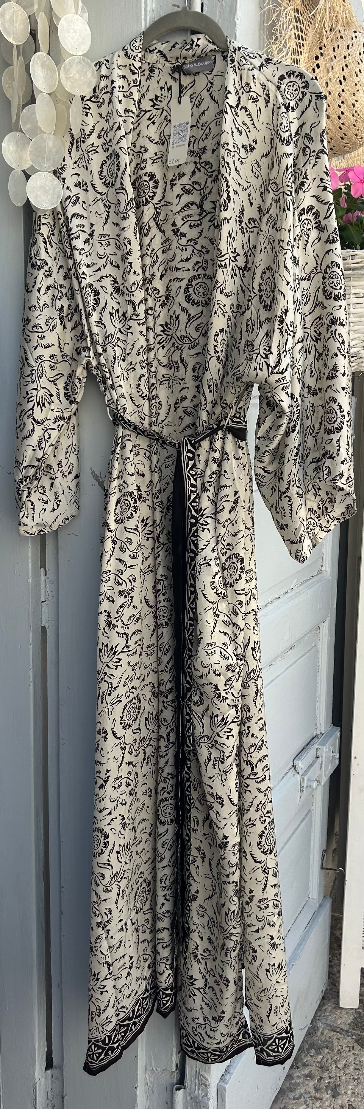 Signature kimono